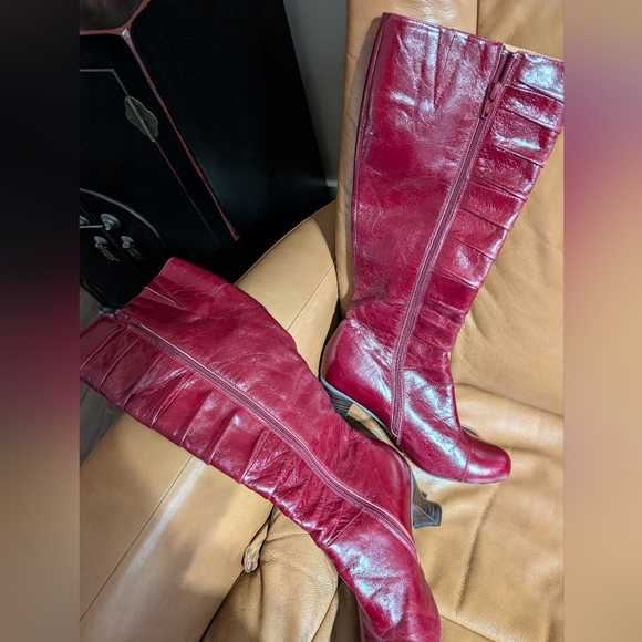 Miz Mooz Astor Tall Heeled Boots - Picture 9 of 12